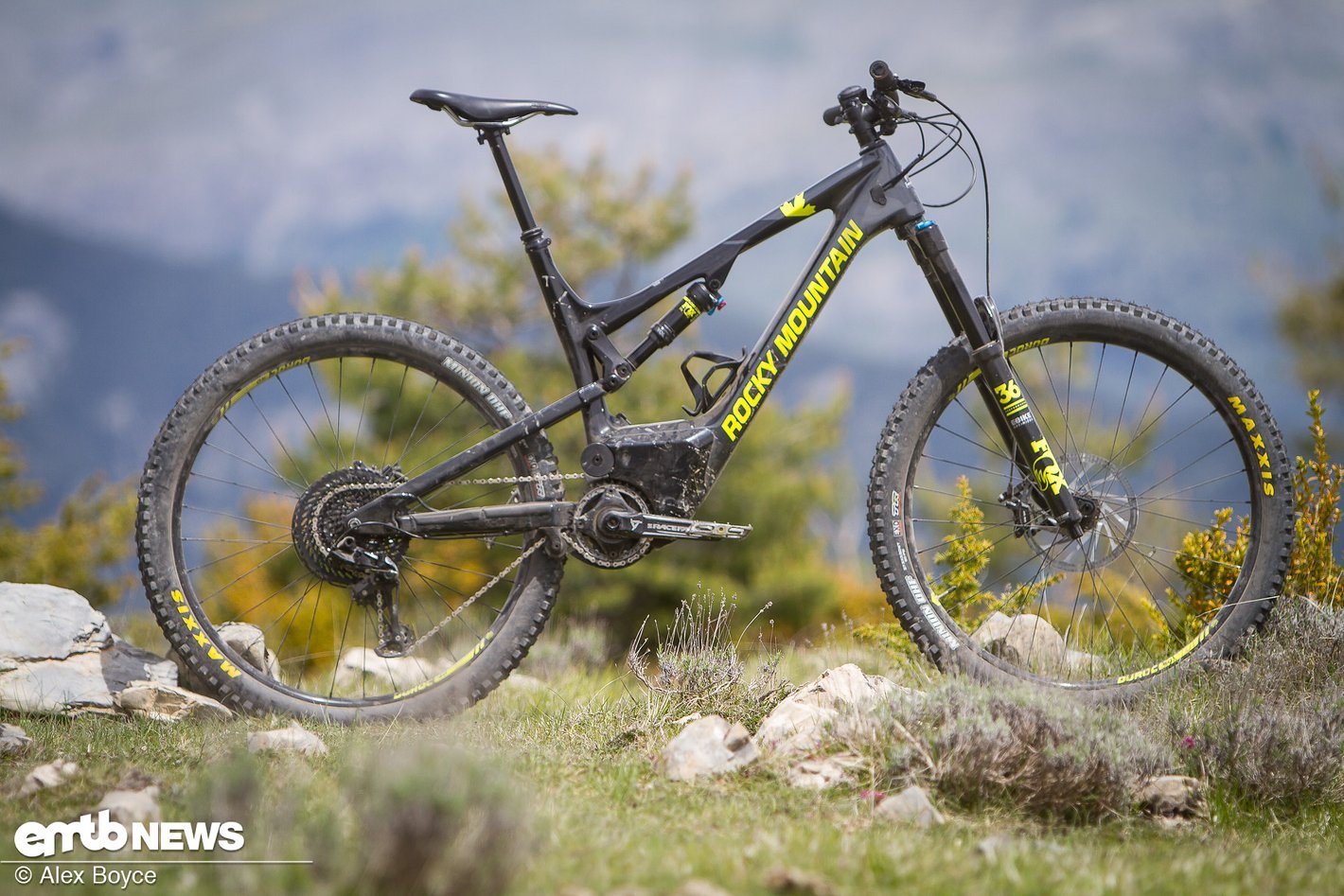 Test Mit Dem Rocky Mountain Altitude Powerplay Auf Dem Trail Emtb