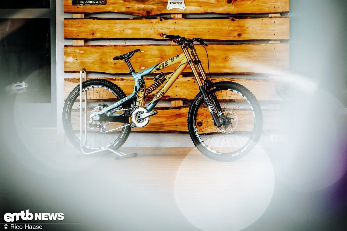 Yeti Showroom Z8H 8041