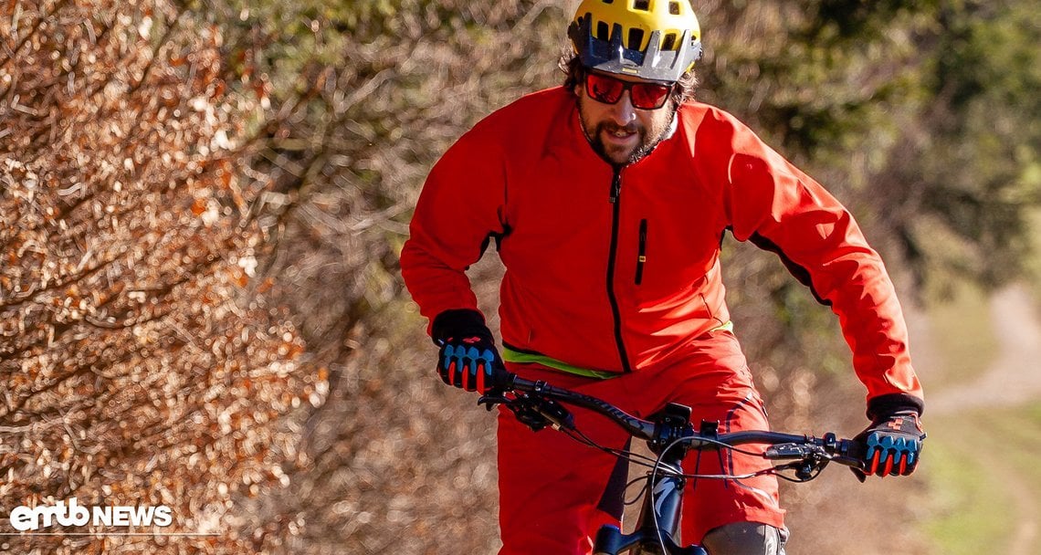 E-MTB fahren bedeutet für Julian Freiheit, Sport und Spaß in der Natur – unabhängig von vitalen und/oder zeitlichen Faktoren