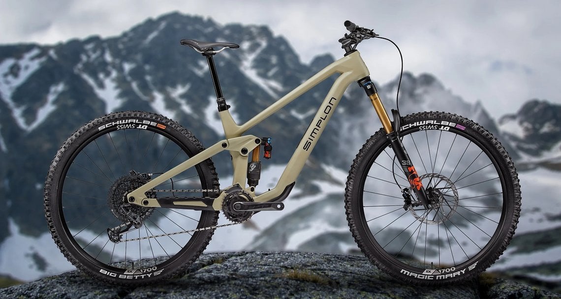 Die Schweizer von Simplon haben mit dem Rapcon Pmax TQ eine leichtere Variante ihres Performance-E-MTBs auf den Markt gebracht.  Los geht es bei 17,6 kg.