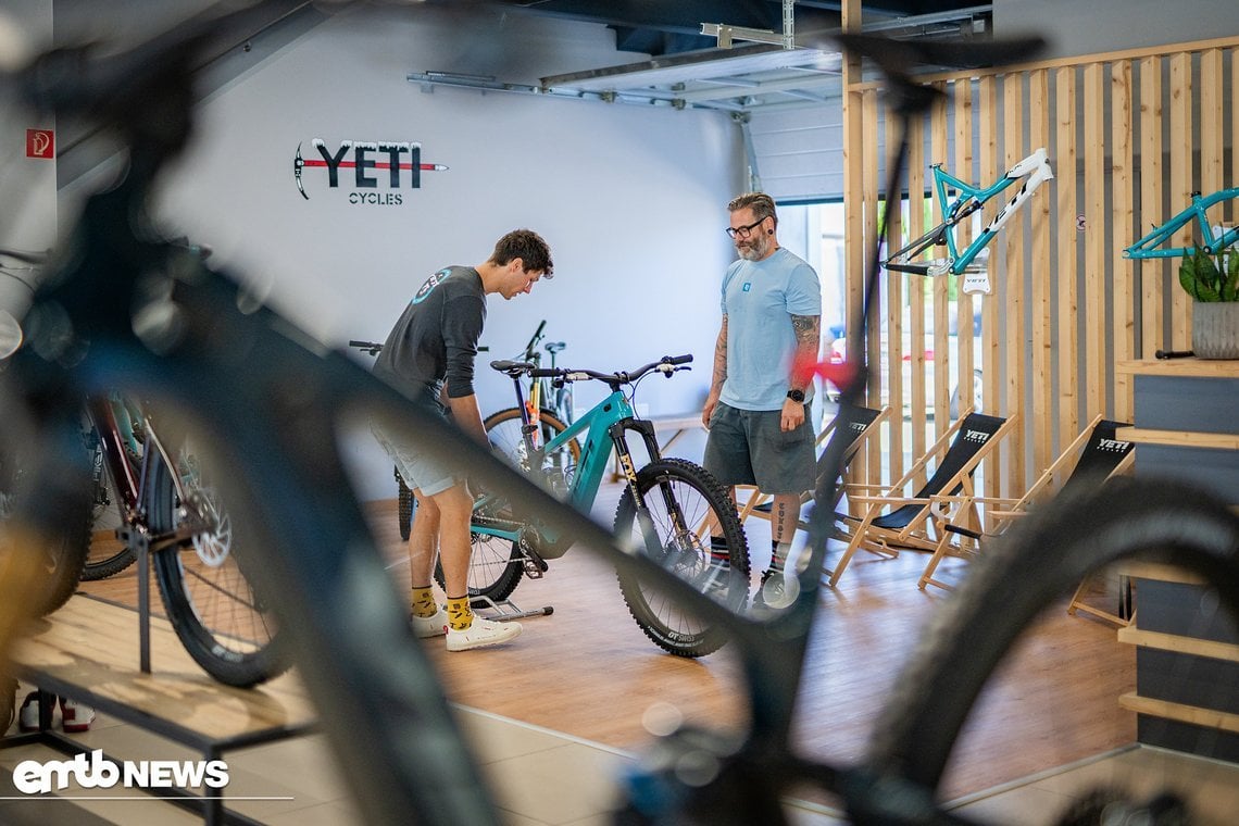 ... machten wir natürlich ein gründliches Setup am Bike.