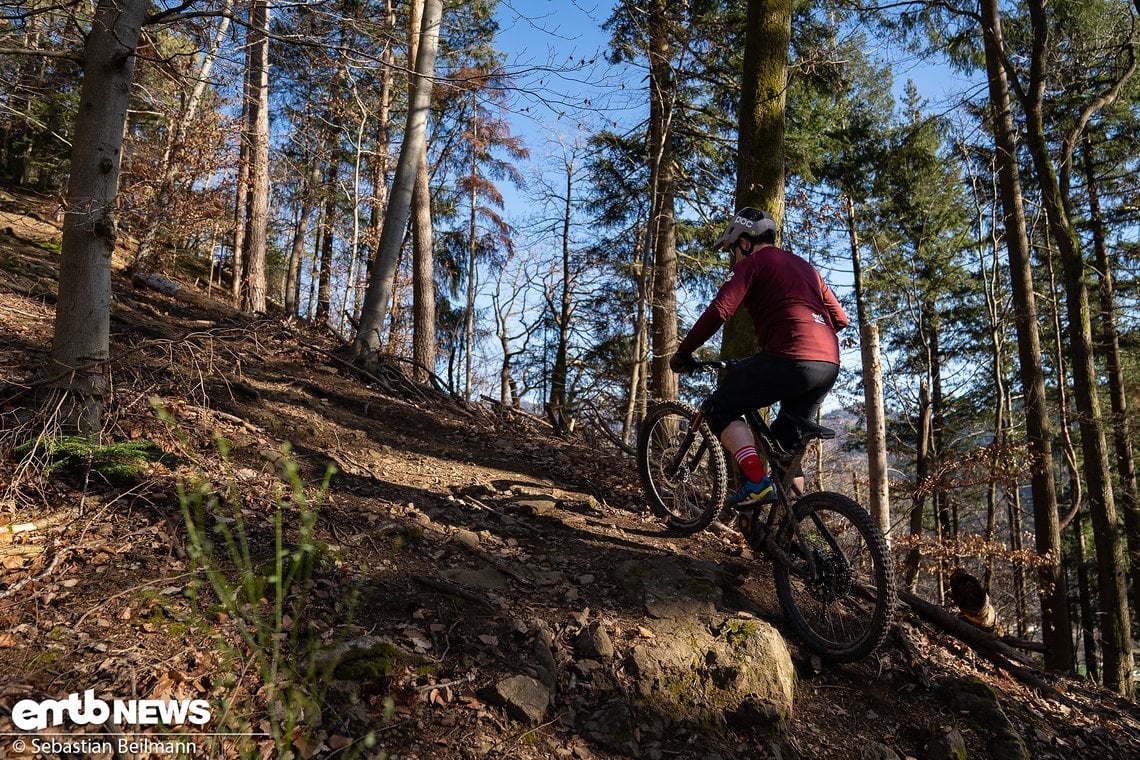 Uphill-Flow im steilen Gelände mit dem M1 Erzberg. Dank langem Radstand von 1270 mm gehts hier unaufgeregt zur Sache.