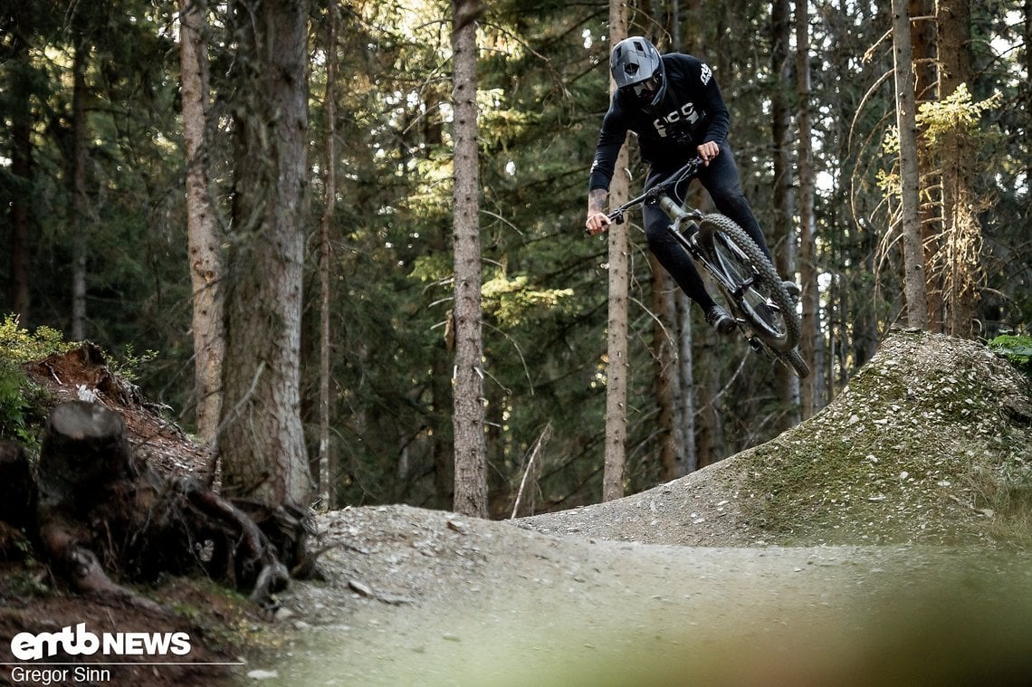 Egal, ob auf technischen oder sprunglastigen Trails