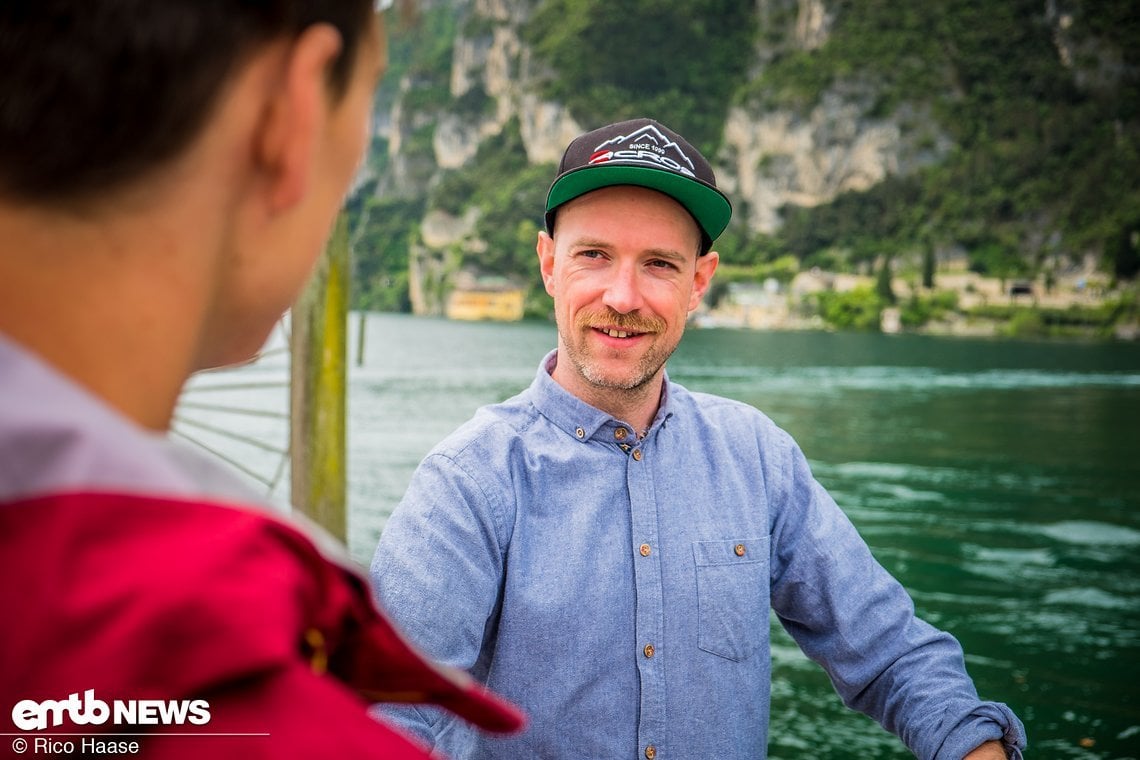 Fabian erzählt uns von Enduro-Rennen, eBiken, seinem eMTB und verrät uns, wo es in Riva das leckerste Eis gibt