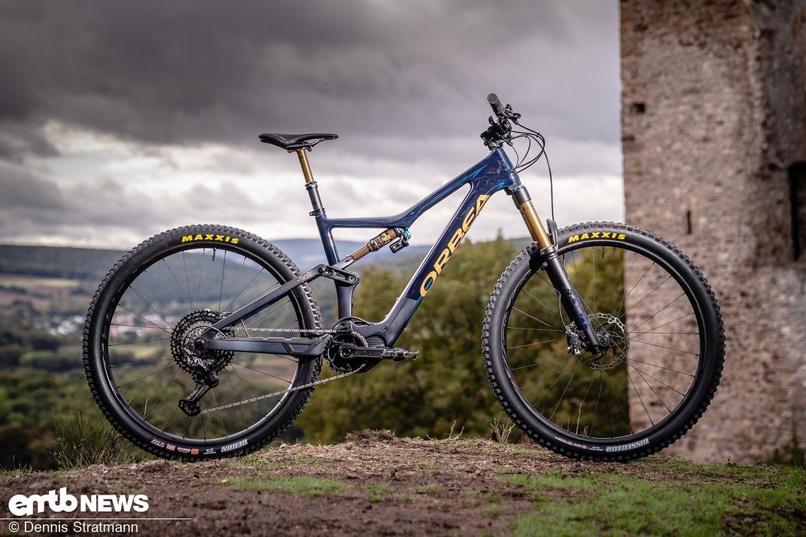 Orbea Rise M-Team in sehr tiefem Blau