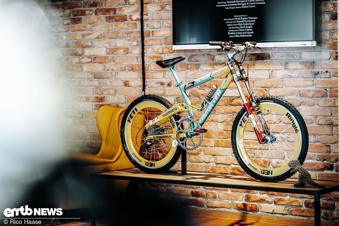 Yeti Showroom Z8H 8047