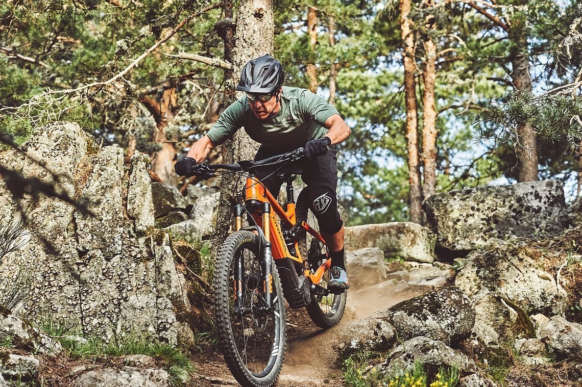 ... oder runter, das Enduro verspricht vollen Fahrgenuss selbst im gröbsten Gelände