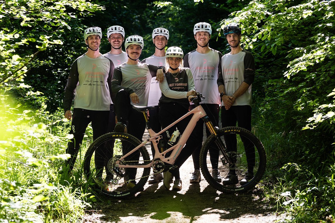 Die sieben von der Steckdose, äh, vom Orbea Fast Forward E-Bike Team.