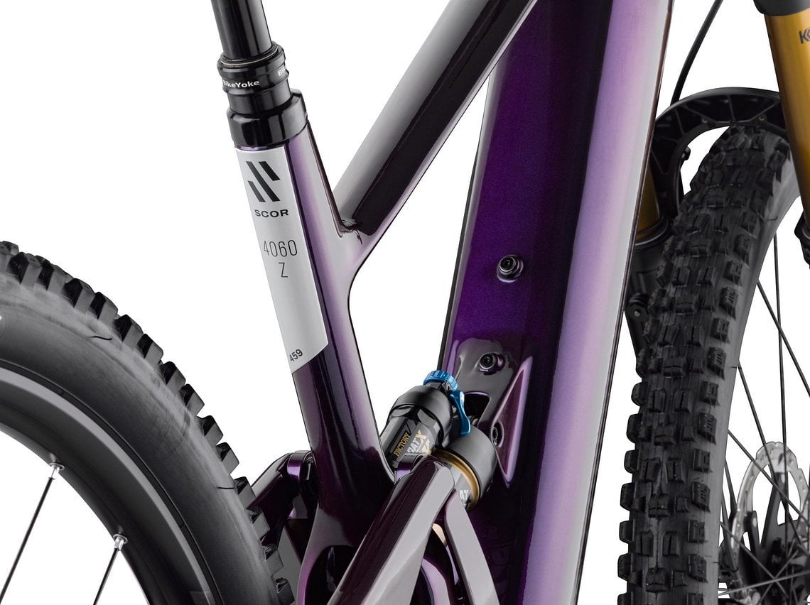 SCOR 4060 Z LT XT Details Purple 04