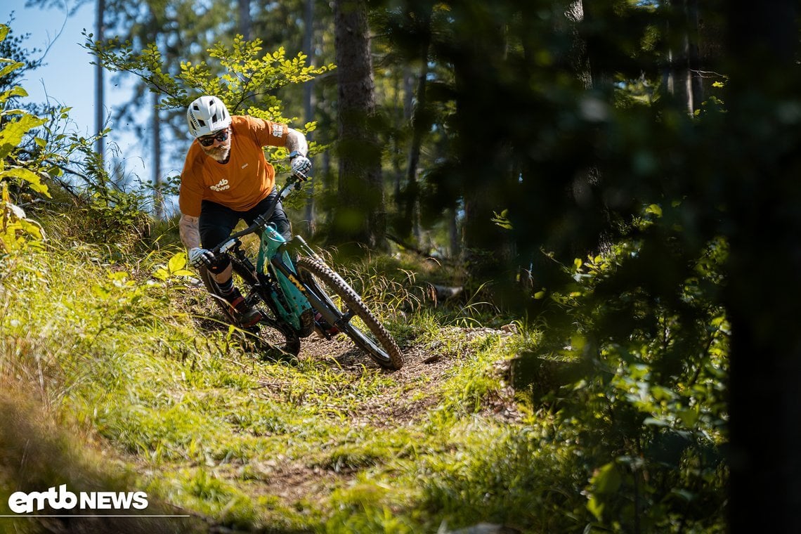 Auf dem Trail macht das Yeti LTe vor allem in schnellen Sektionen enorm viel Spaß.