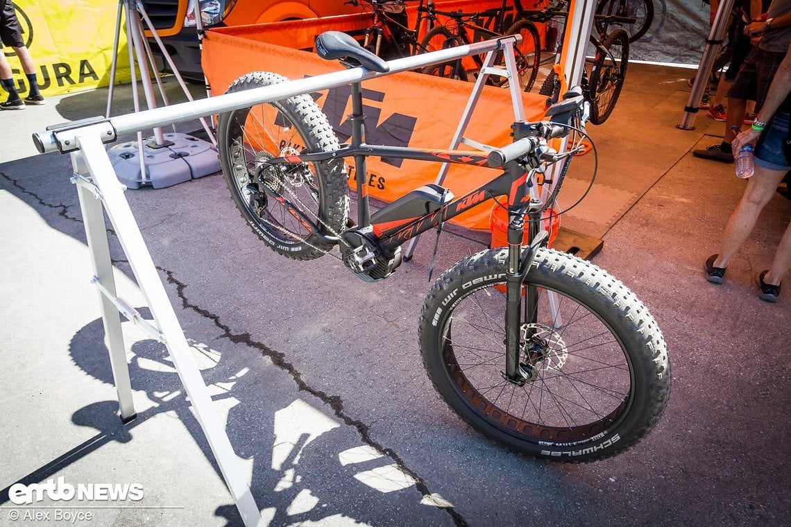 Bei KTM gabs ein Fat-E-Bike.