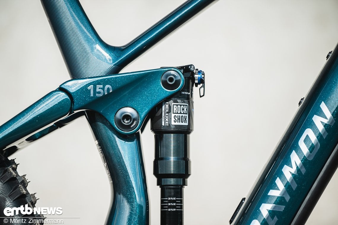 Rahmen, Hinterbau und Umlenkung – hier ist alles aus Carbon gefertigt.