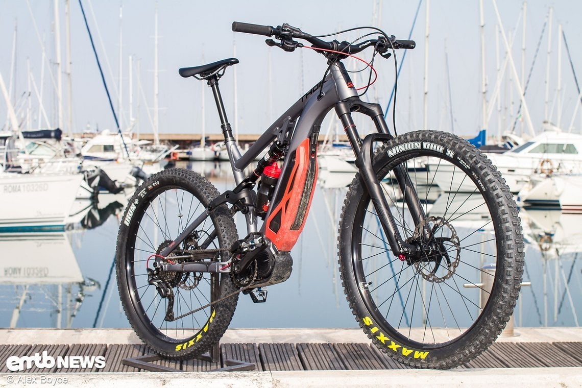 Ein E-Bike von Mountainbikern, für Mountainbiker und eines der spaßigsten Räder die wir je gefahren sind