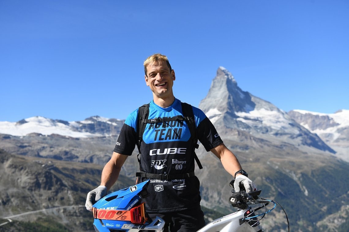 Gusti Wildhaber, selbst Schweizer, vom Cube Actionteam ließ es sich nicht nehmen, in diesem alpinen Gelände am Start zu sein