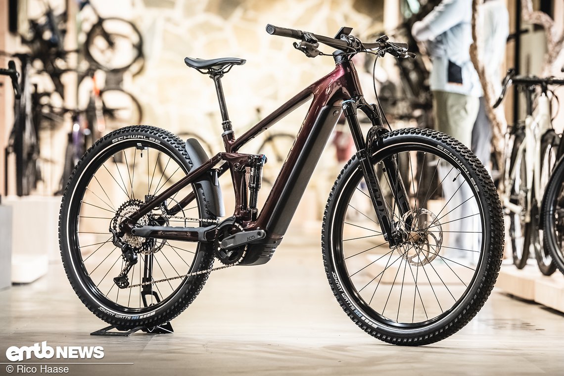 Perfekt als Allrounder, Trailbike und SUV: das Cube Stereo Hybrid ONE22.