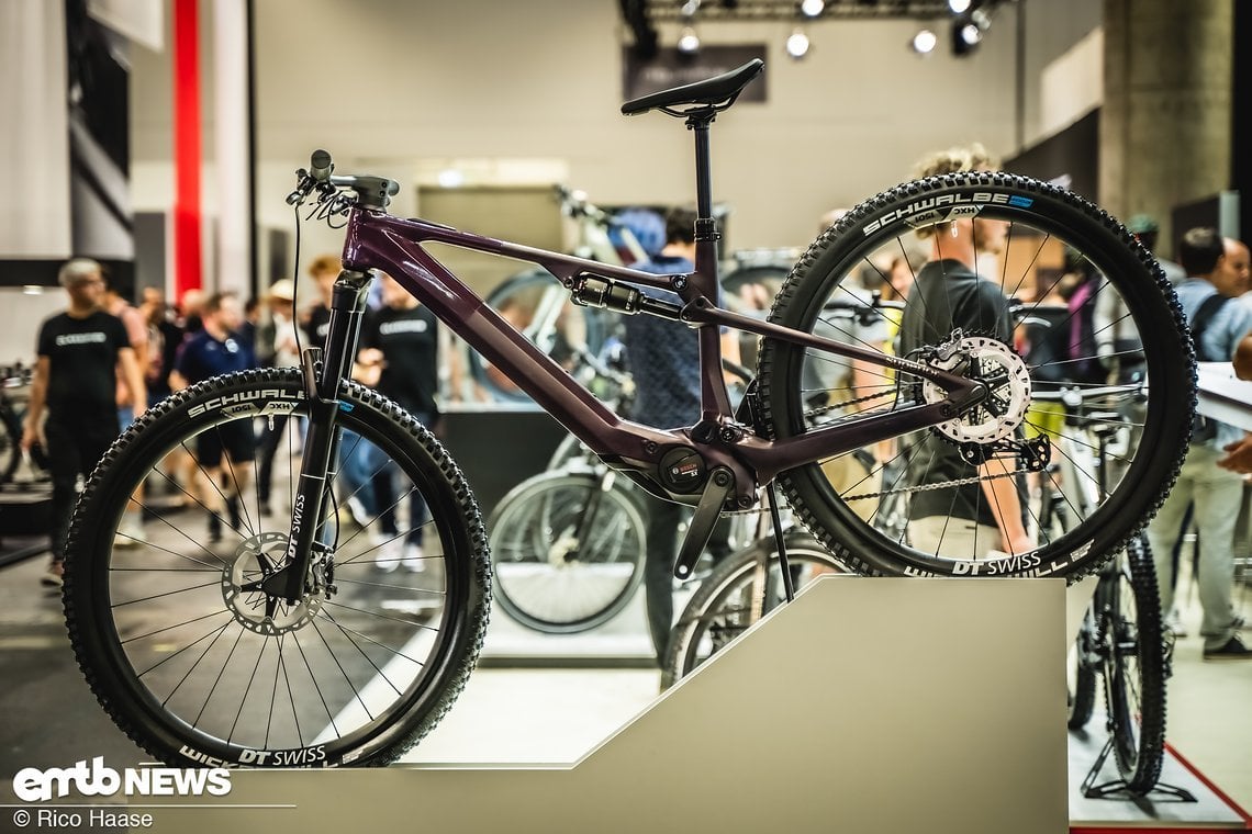 Superior iXF 9.8 – auch in Tschechien sind Light-E-MTB angesagt.