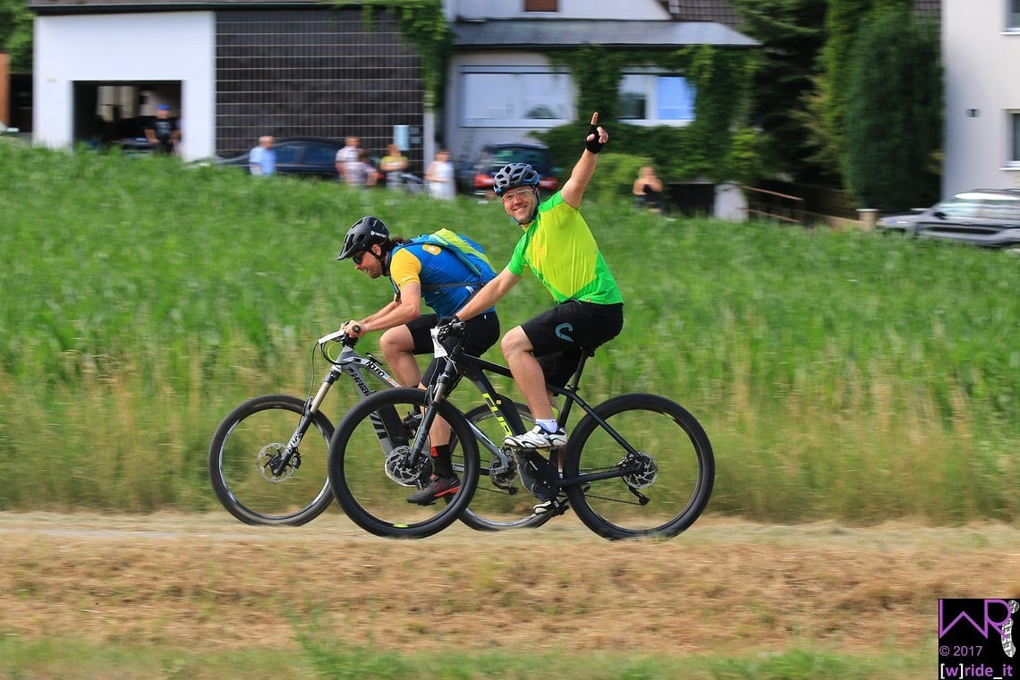 Wer E-Bike fährt, kann länger grüßen