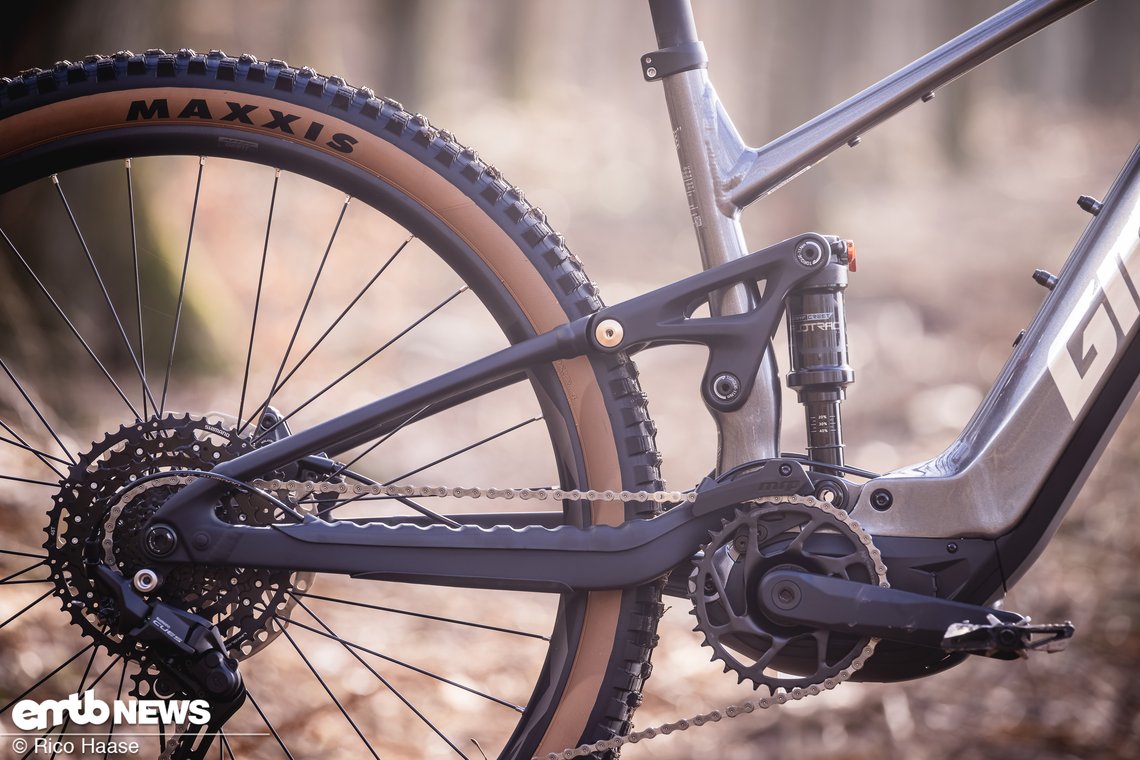 Giant setzt am Stance E+ auf einen Flexpoint-Hinterbau.