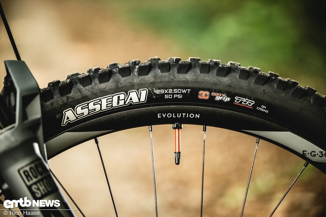 Maxxis Assegai vorne ...