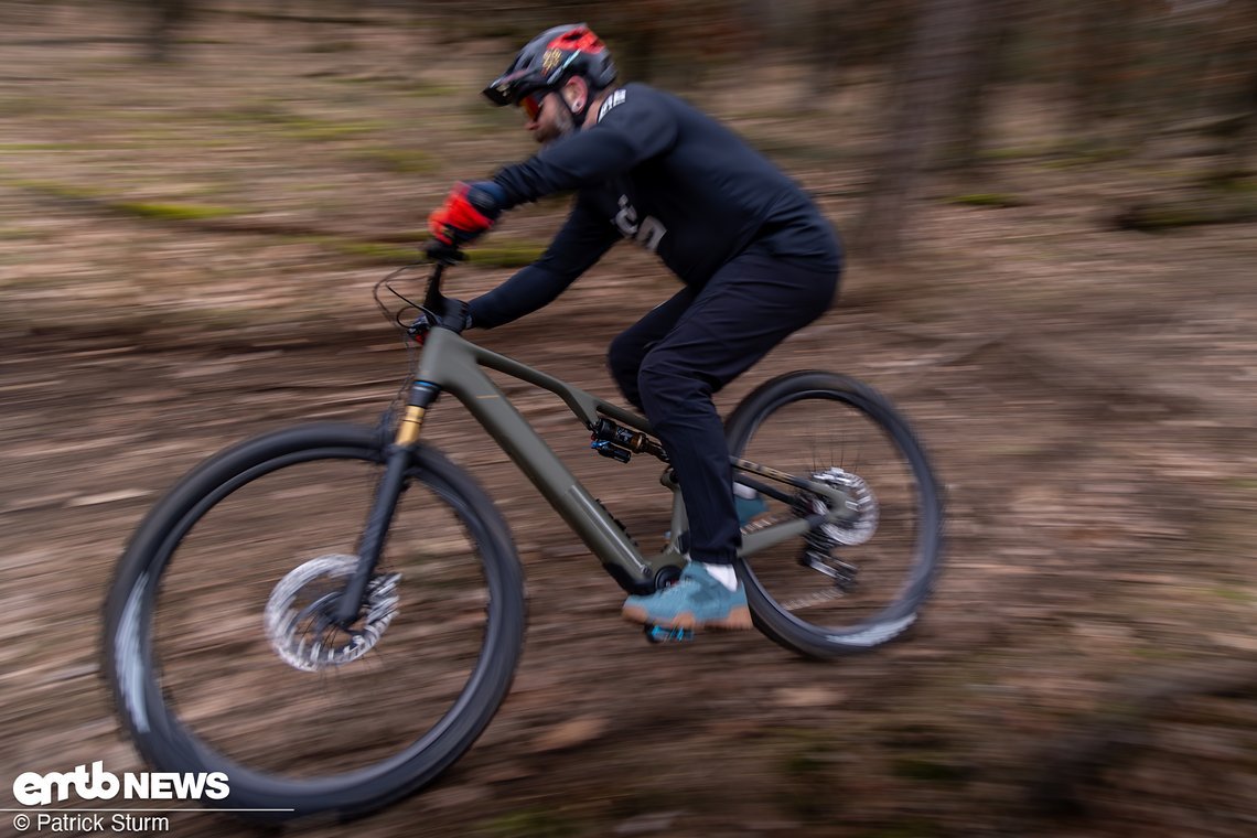 Der Bosch SX-Motor erscheint uns in einem Light-E-MTB nahezu ideal.