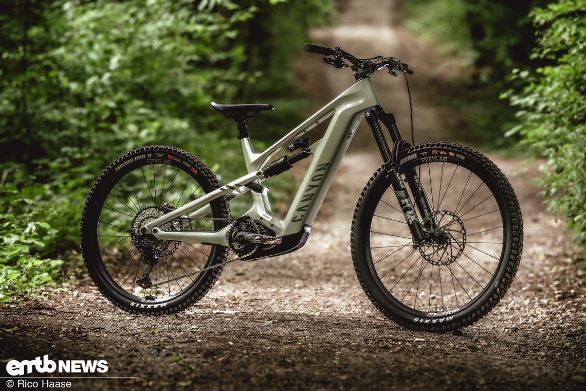 Das Canyon Strive:ON CFR setzt auf Mullet-Aufbau, Fox-Fahrwerk sowie starken Bosch CX-Motor