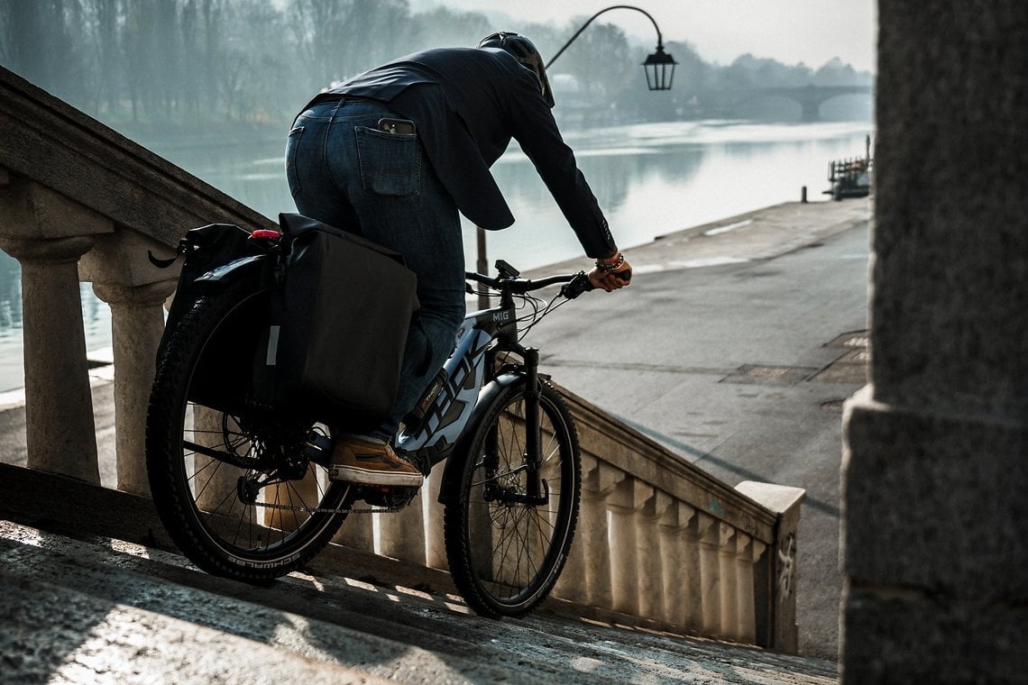 Und wer Herrn Mig einmal begegnet ist, kann sich gut vorstellen, warum man auch in der Stadt E-MTB fahren sollte.