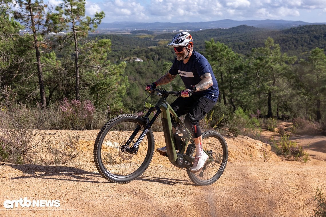 Im Uphill schiebt der Bosch CX-Motor kraftvoll und kultiviert.