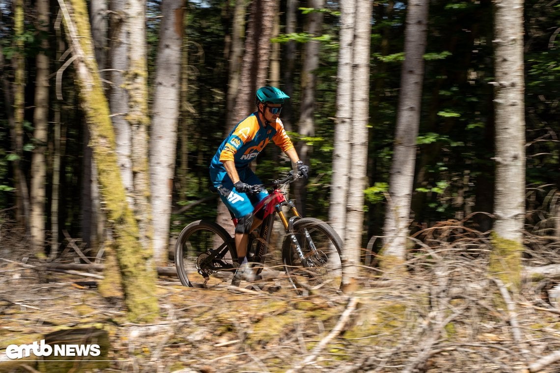 Moustache hat auch beim E-Enduro nicht vergessen, auf die Uphill-Qualitäten zu achten