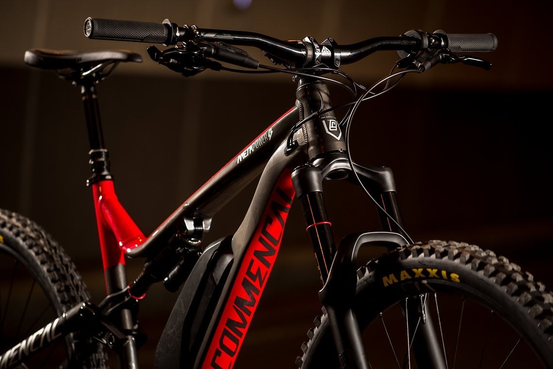 RockShox Lyrik RCT3 und Super Deluxe RCT Dämpfer sorgen für Bodenhaftung