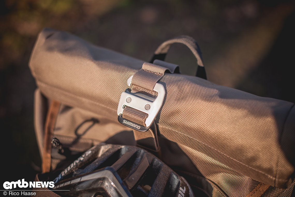 Der Verschluss ist aus Metall und dürfte ewig halten