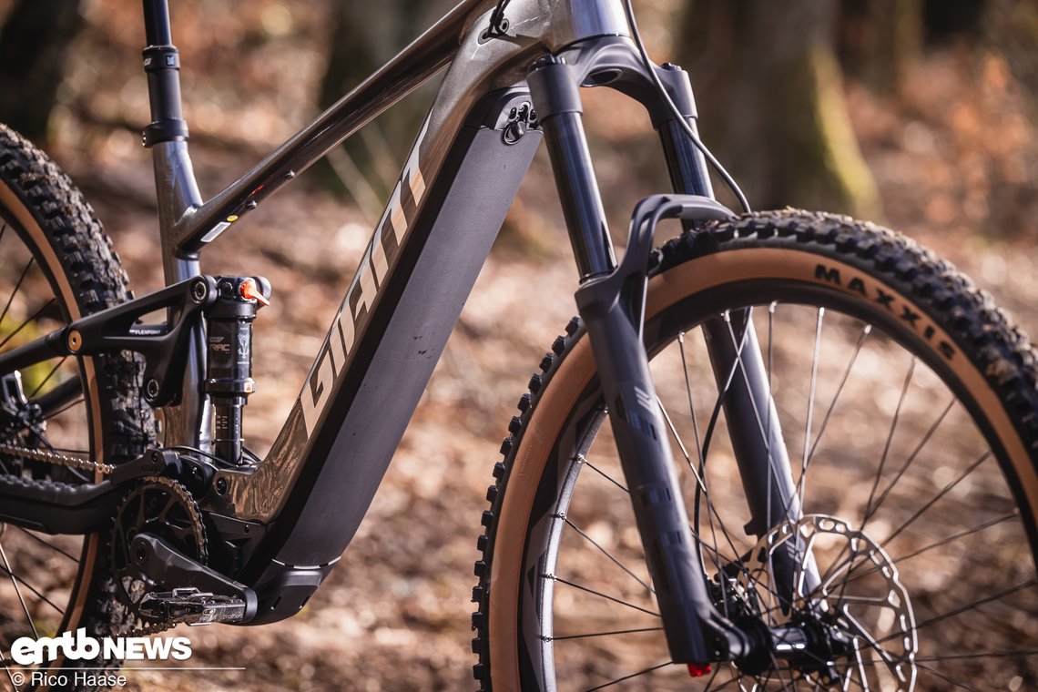 Der Akku lässt sich bequem aus dem Unterrohr entnehmen.