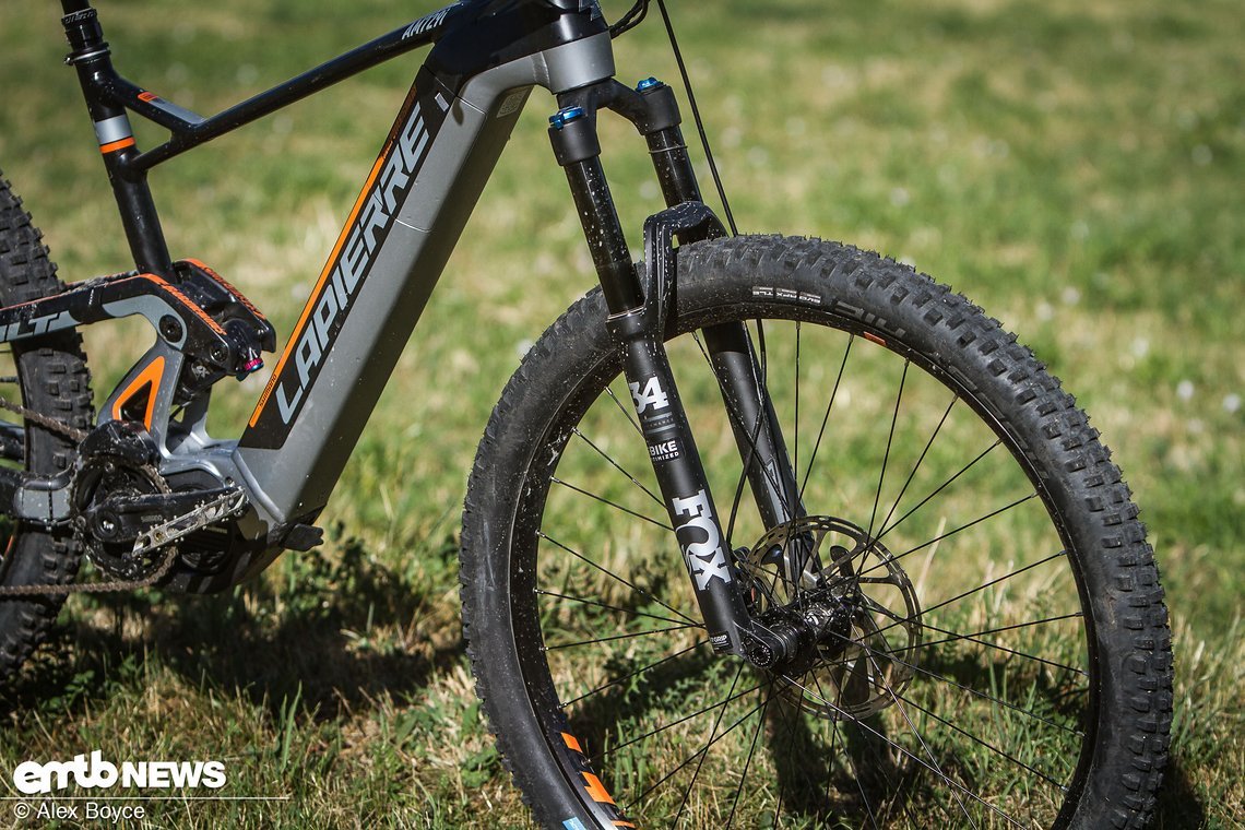 Eine passende Gabel zum Bike: die Fox 34 140 mm