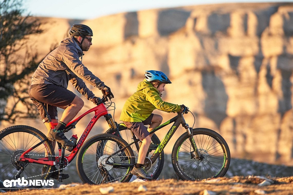 Mit dem Orbea eMX24 möchte der Hersteller den Eltern ermöglichen, die Kinder auch auf längere Touren mitnehmen zu können.