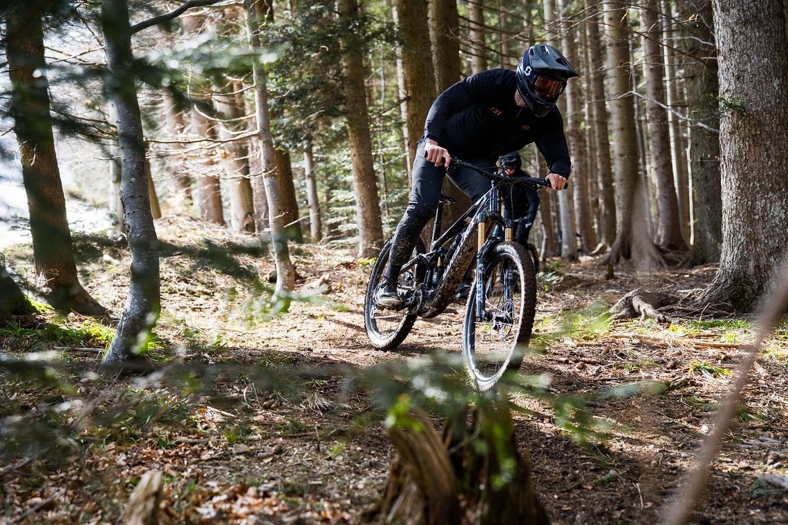 Das Bullit ist das passende E-Bike für den Bikepark.