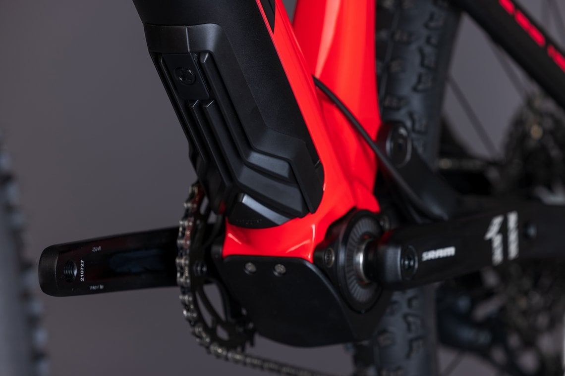 Das Nox Helium 7.1 Enduro – MY 2022 setzt auf den kompakten Fazua Ride 50 Trail-Motor.