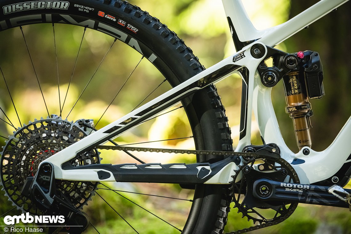 Pivot Shuttle SL VT Light-Support-E-MTB 2025DSC 6904
