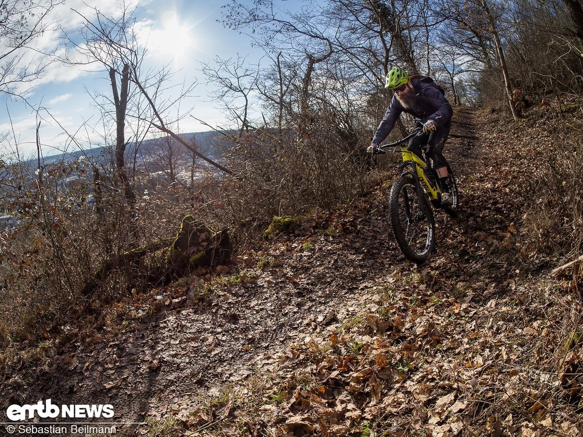 Auf kurvenreichen Trails lädt das Bike zum verspielten Fahren ein.