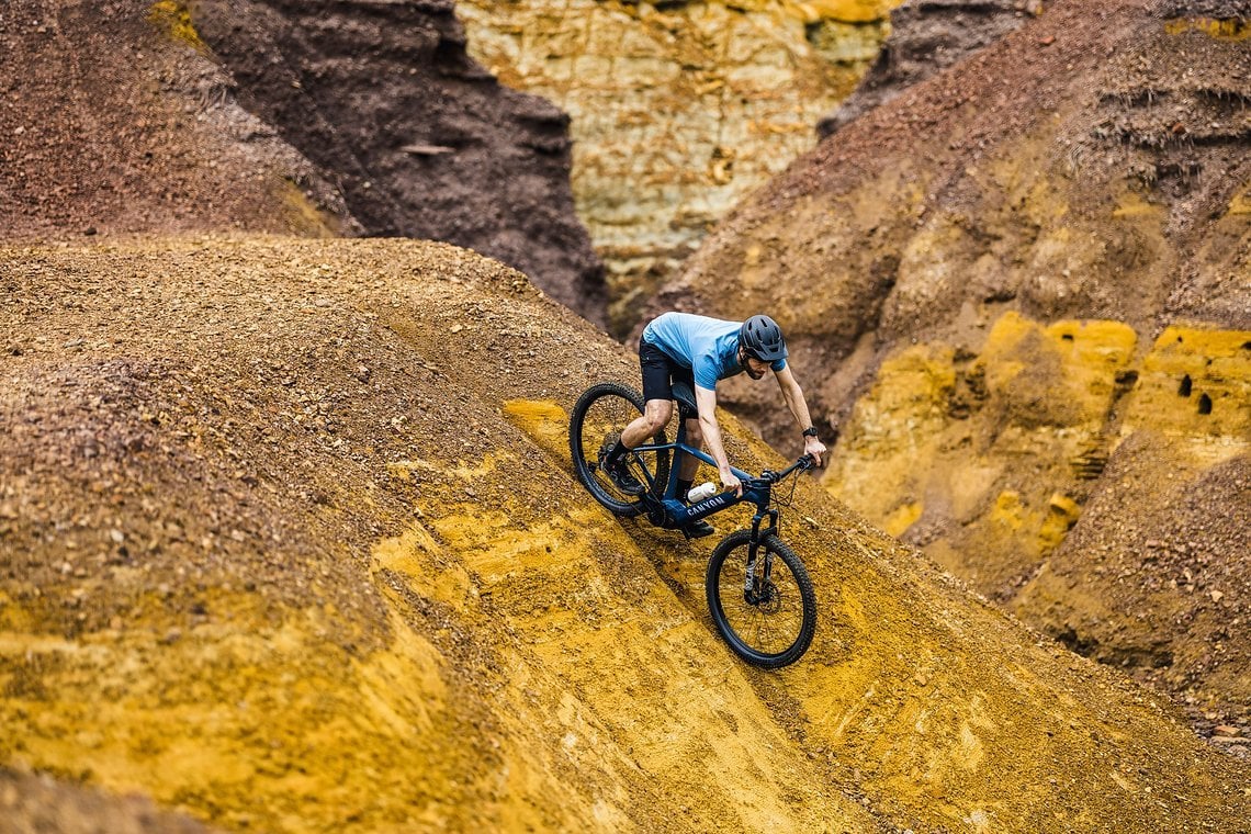 Das E-Hardtail ist der ideale Begleiter ...