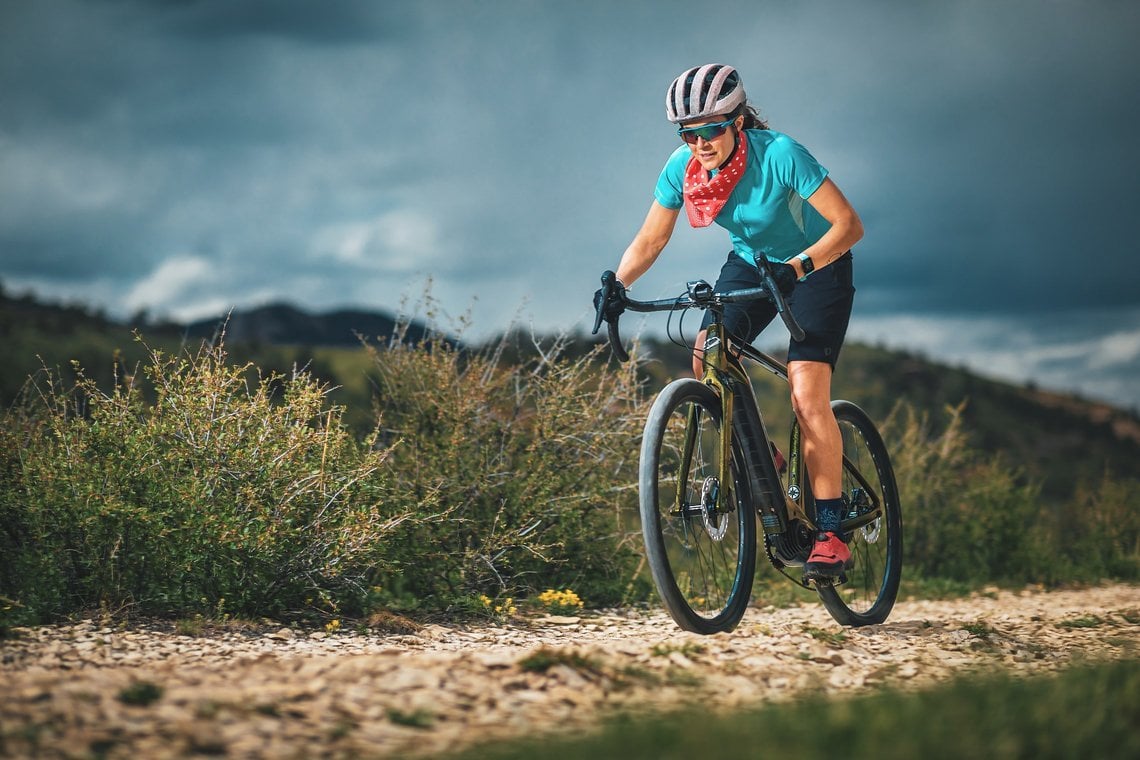 Sportliches Touren mit dem E-Gravel-Bike von Niner