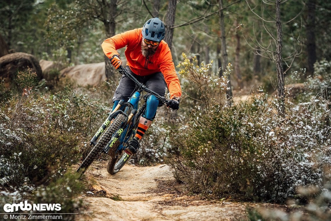 Auf dem Trail verführt uns das Pivot Shuttle zu immer schnelleren Runs