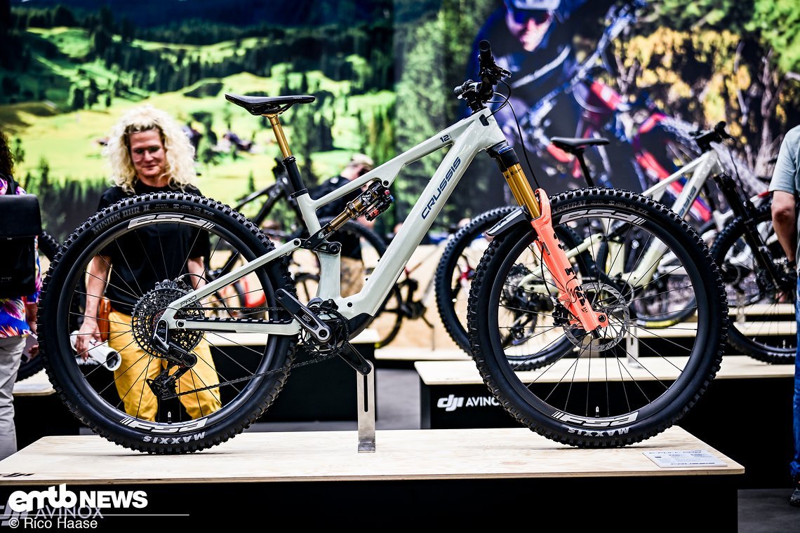 Von Crussis gibts jede Menge E-Bikes mit dem DJI-Motor.