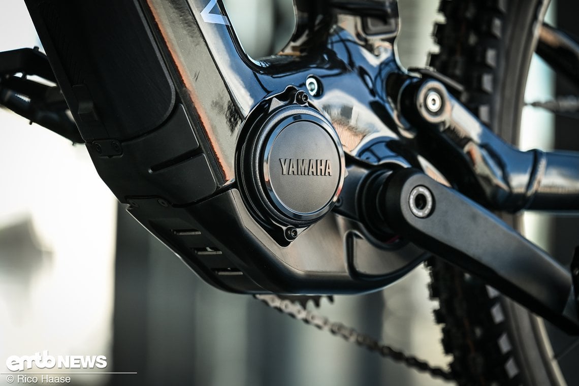 Raymon setzt im Ravor auf den neuen Yamaha PW-X4 Motor, der bis zu 100 Nm Drehmoment und 800 Watt Leistung schafft.