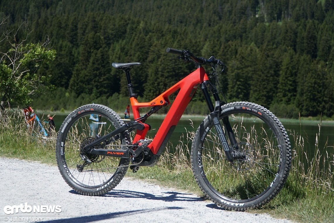 Flyer Uproc 6 - 6.50 mit RockShox Zeb-Gabel.