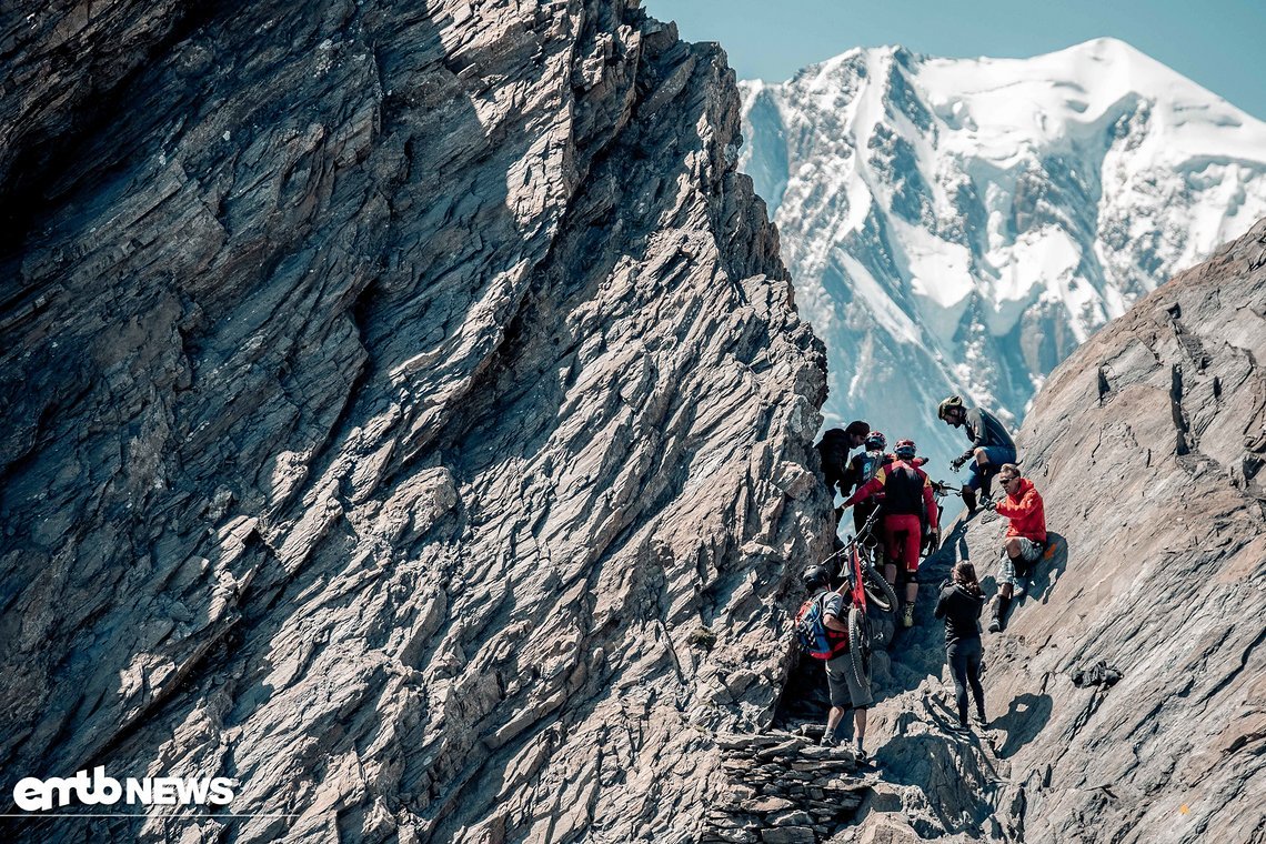 Auf dem Col de Malatrà erwartet uns ein phänomenaler Ausblick auf den Mont Blanc