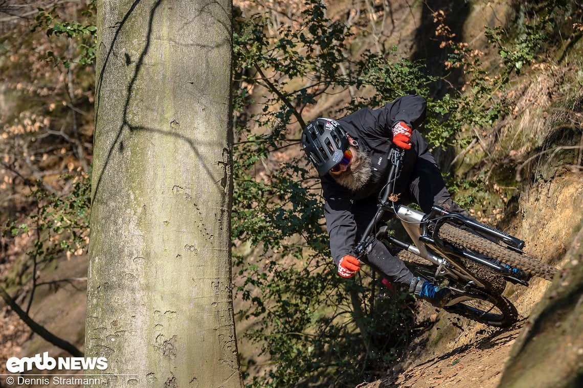 Sind die Trails flowig, dann macht auch ein kurzhubigeres E-Bike, wie das Giant Stance E+ Pro 0, sehr viel Spaß!