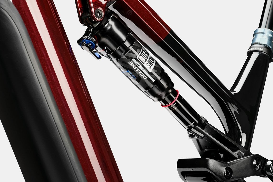 … und hinten der RockShox Deluxe Select+ Dämpfer.