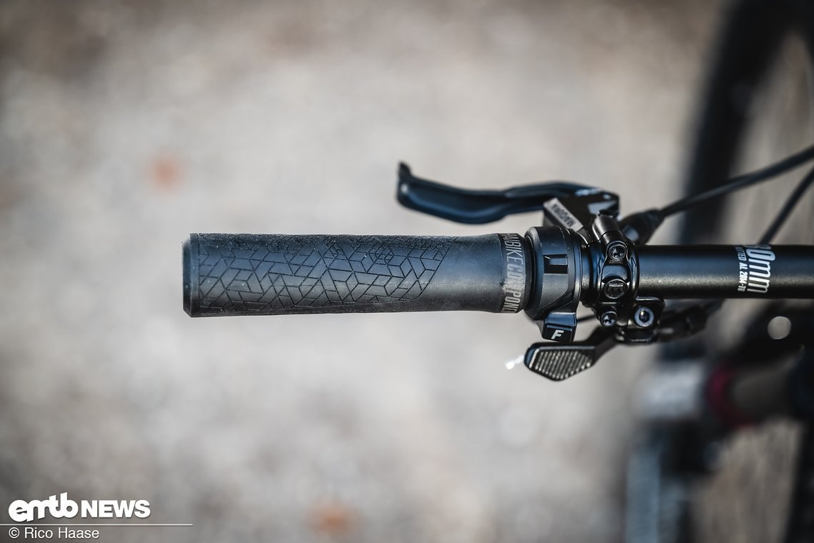 Leider sind die Griffe von Haibike nicht sehr ergonomisch.