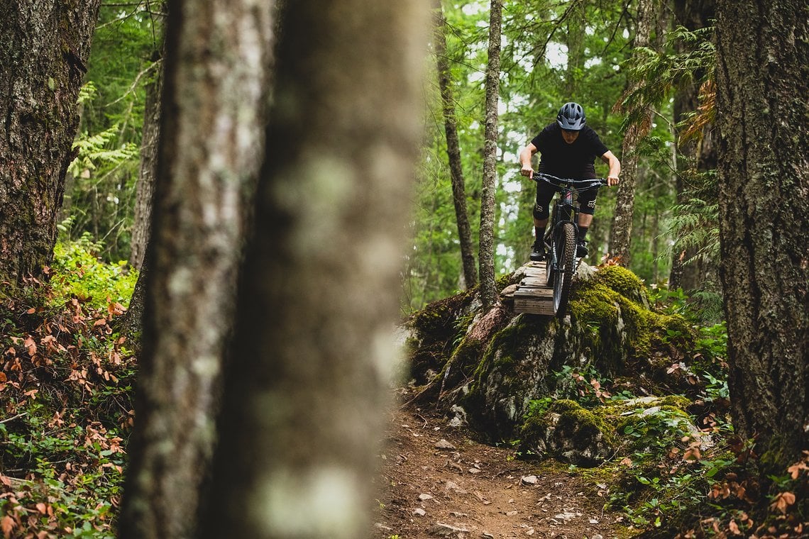 Trevor Porter testet seine E-Bikes im richtig harten Gelände