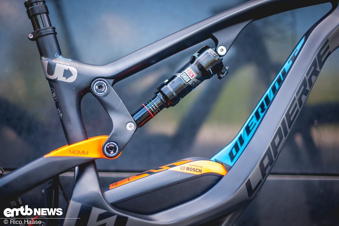 Das komplette Fahrwerk kommt von RockShox