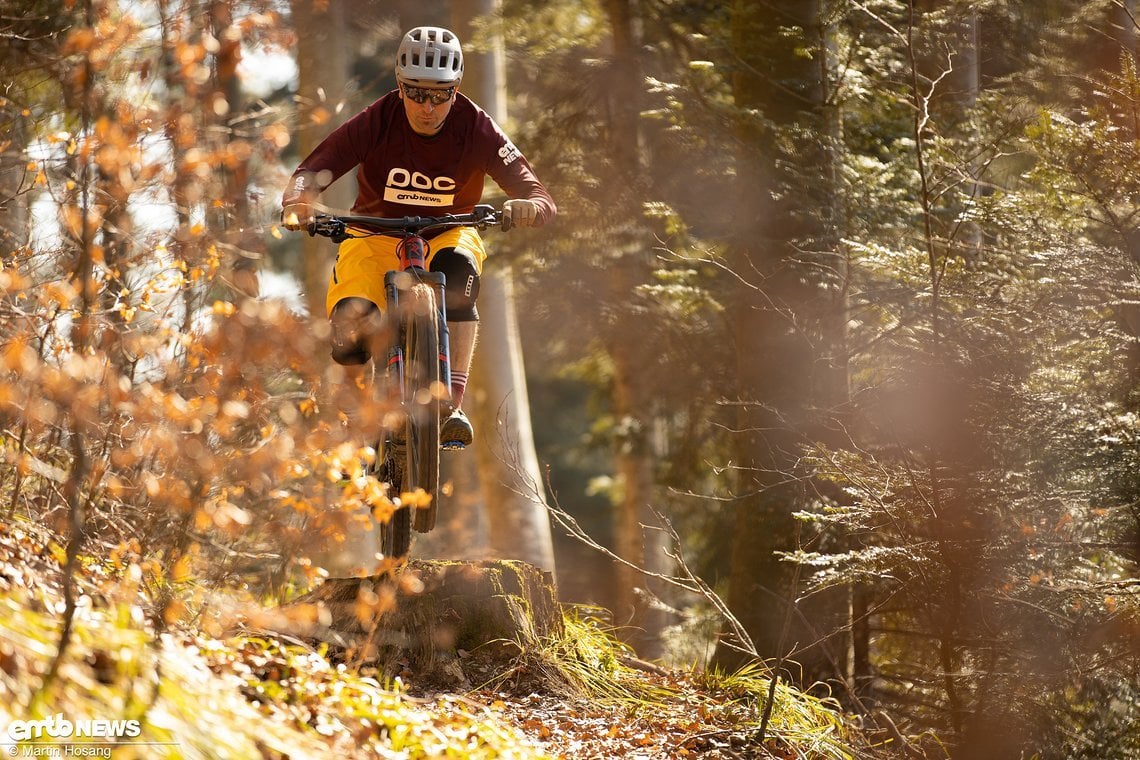 In der direkten Linie über die Trails.